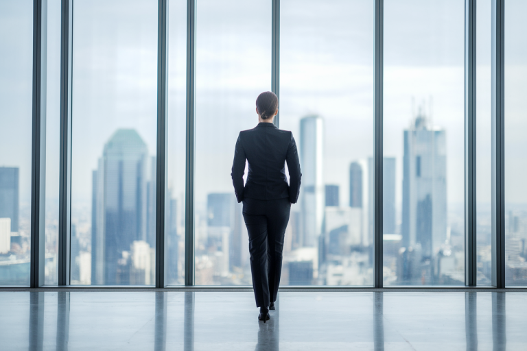 CEO : Définition, Rôle et Responsabilités d'un Chief Executive Officer